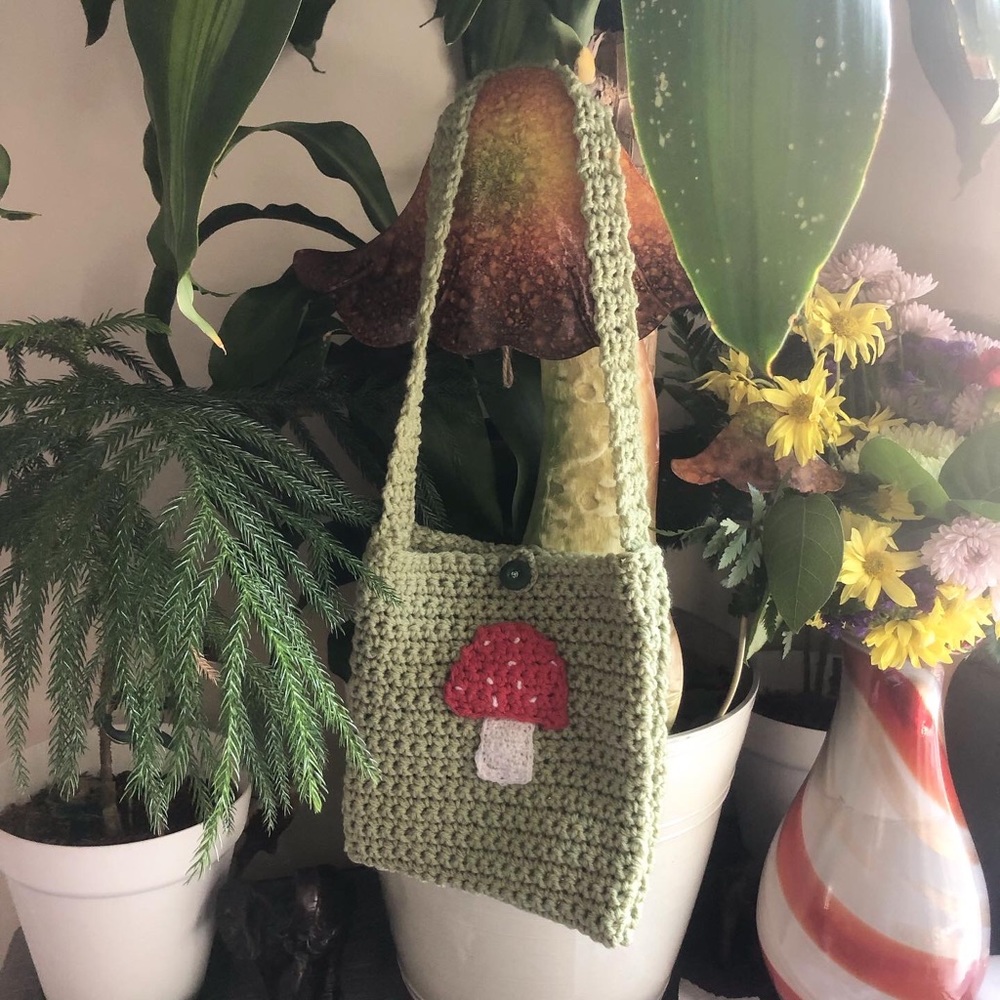 Handmade mushroom mini bag!🍄